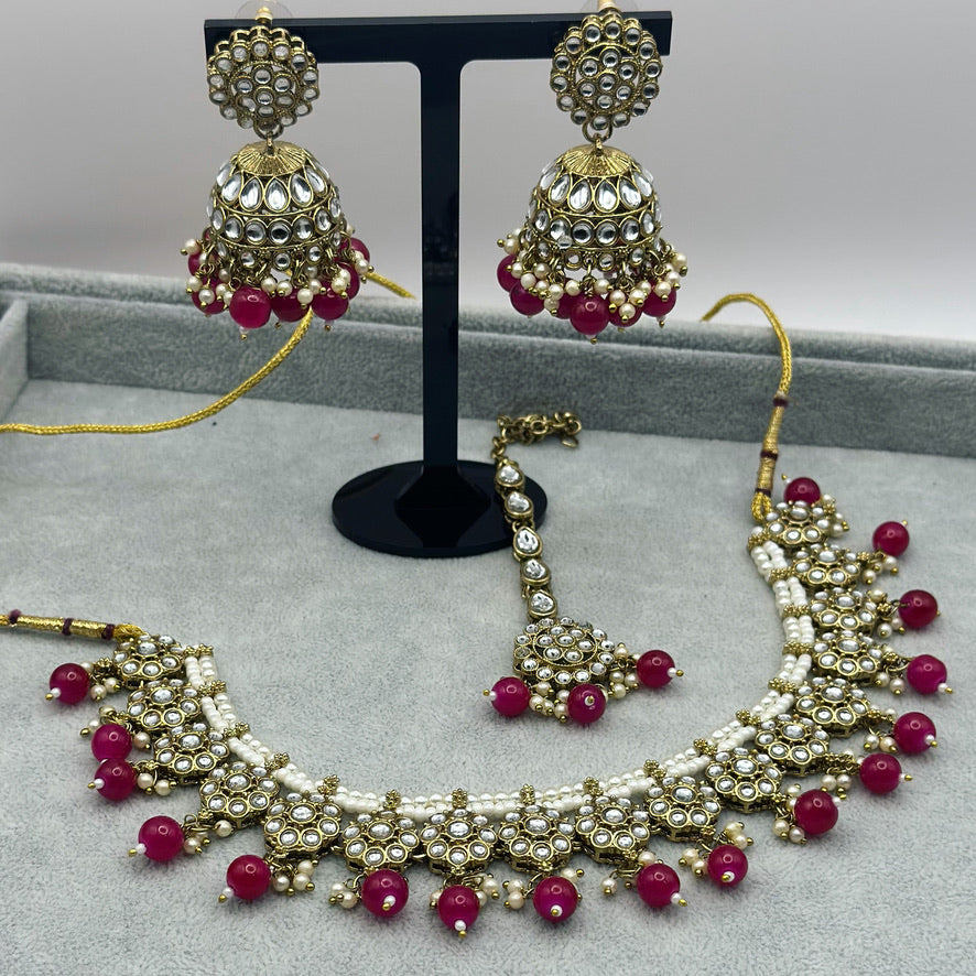 Pearl necklace