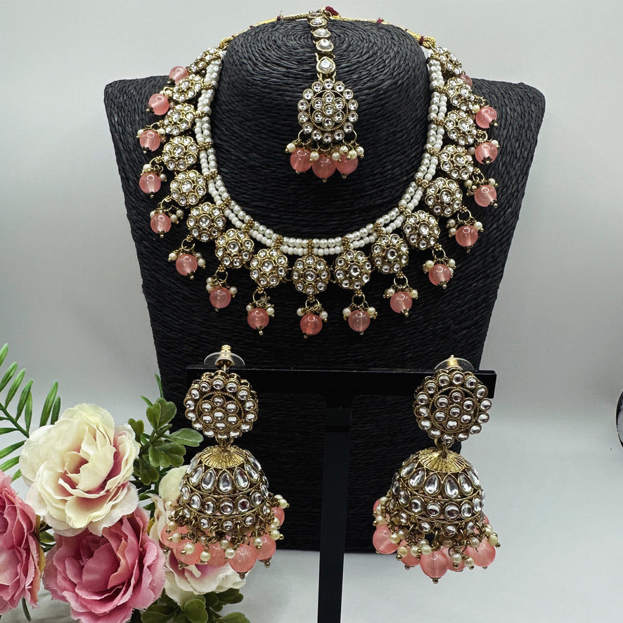Pearl necklace
